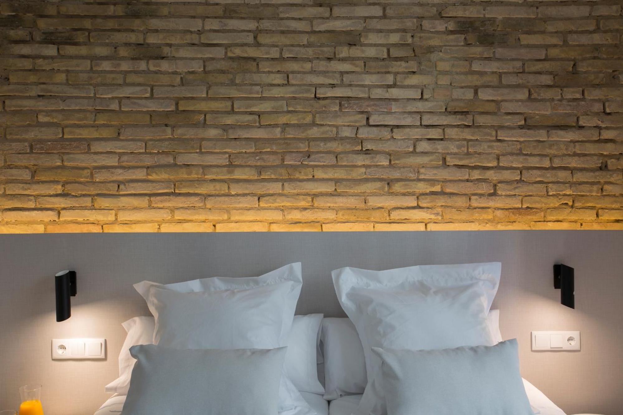 Singularstays Parque Central Valencia Room photo