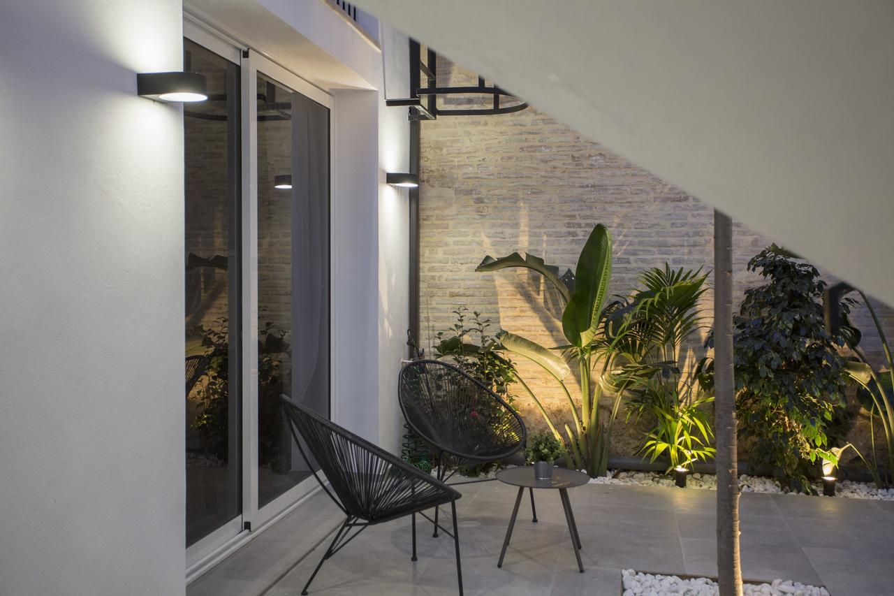 Singularstays Parque Central Valencia Exterior photo